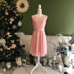 💕 HP 💕 Lace dress